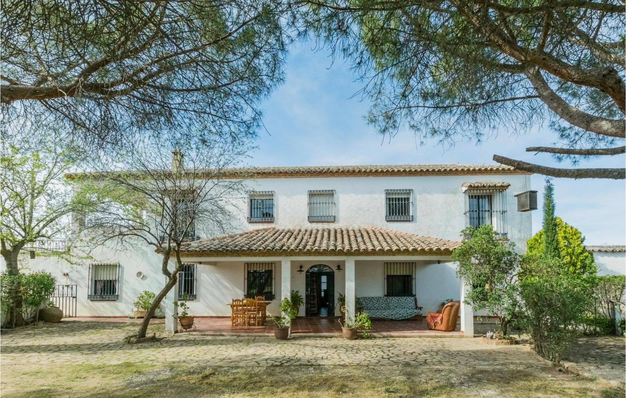 Gorgeous Home In Aldeaquemada With Swimming Pool Exterior photo