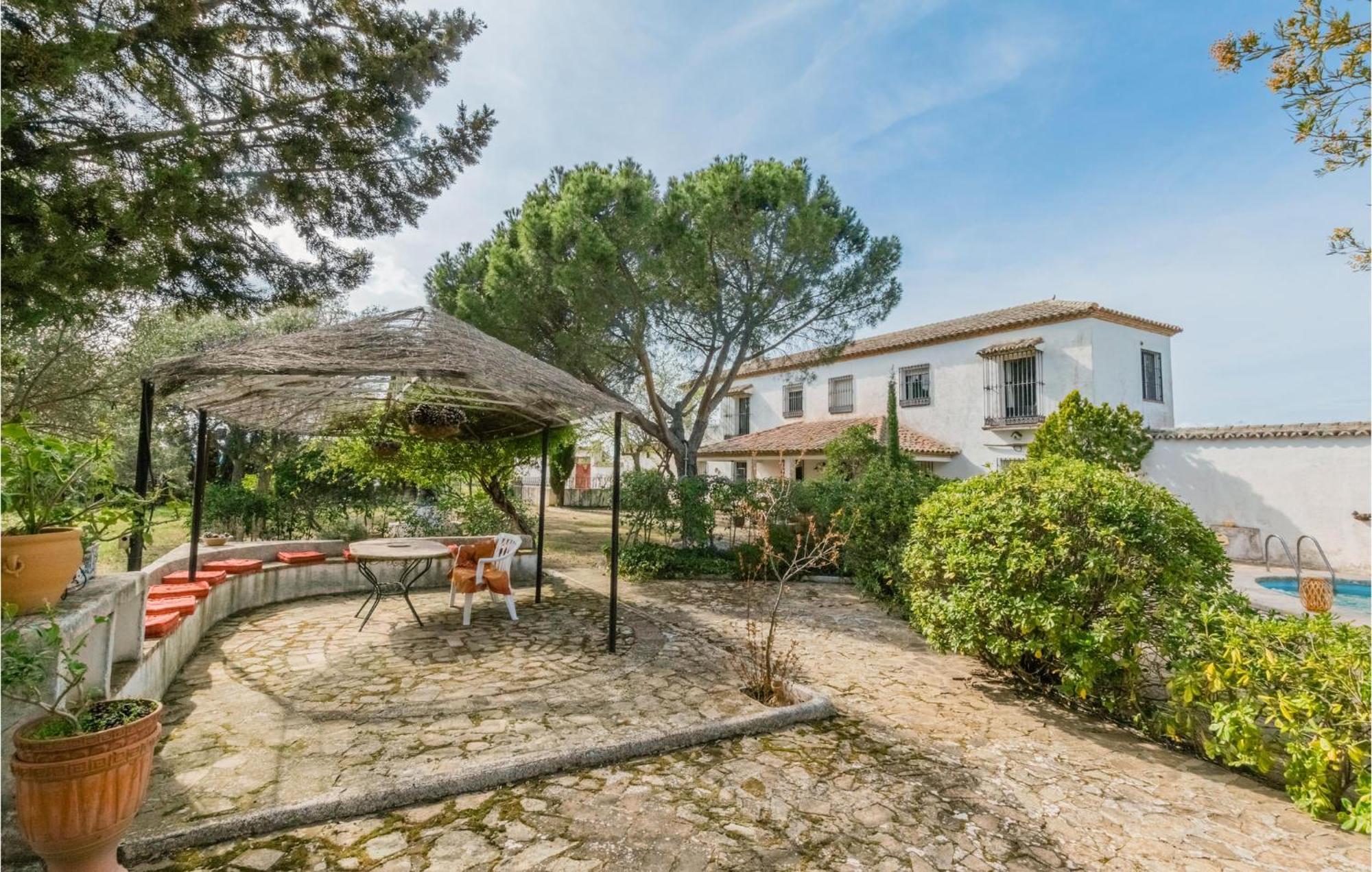 Gorgeous Home In Aldeaquemada With Swimming Pool Exterior photo
